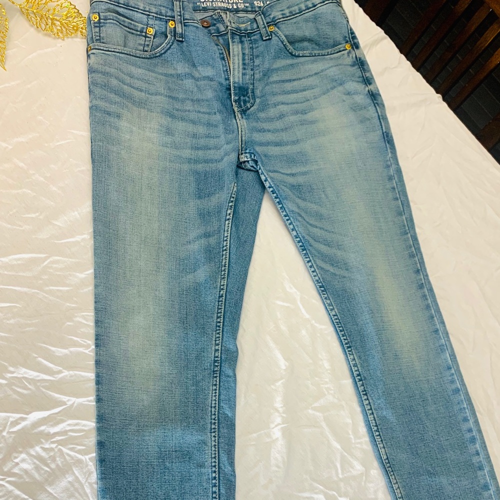 Levi jeans